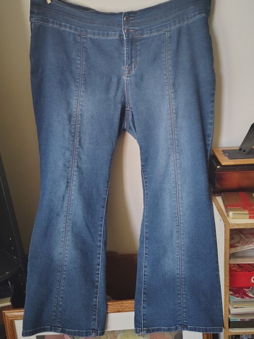 Women's 'Diane Gilman DG2' Front-Seam Stretch Flare Jeans Size 20PW